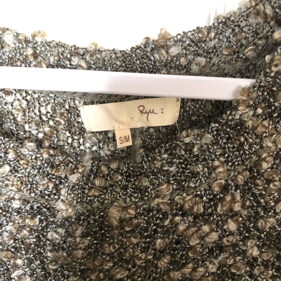 Popcorn Sweater Dress - Picture 3 of 6